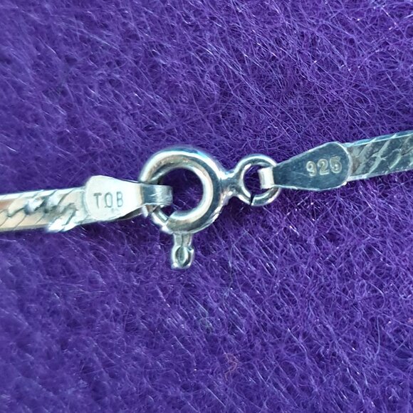 Vintage Sterling Silver “Flower of Life” Pendant with Herringbone Chain Necklace - Picture 9 of 13